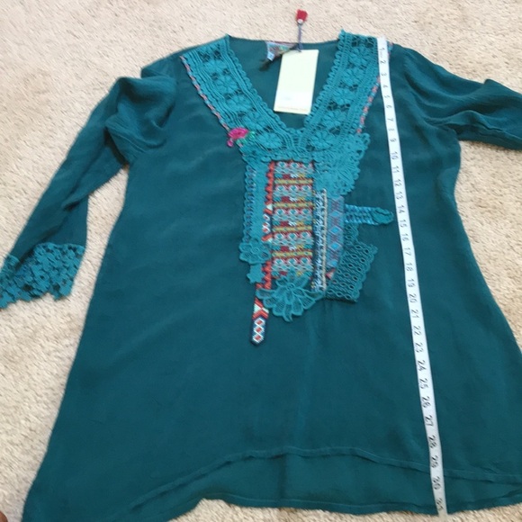 New! JOHNNY WAS Size M lacy trim top - Picture 8 of 8